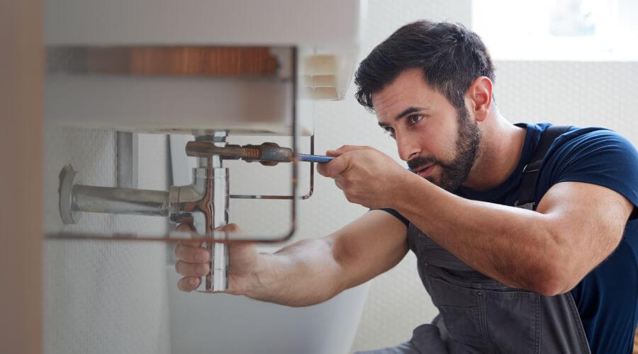 Garbage disposal repair in Martinsburg, OH
